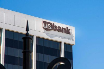 Is U.S. Bancorp Stock Underperforming the Nasdaq?